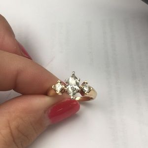 Diamond engagement ring